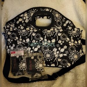 31 picnic bag with 2 coozies